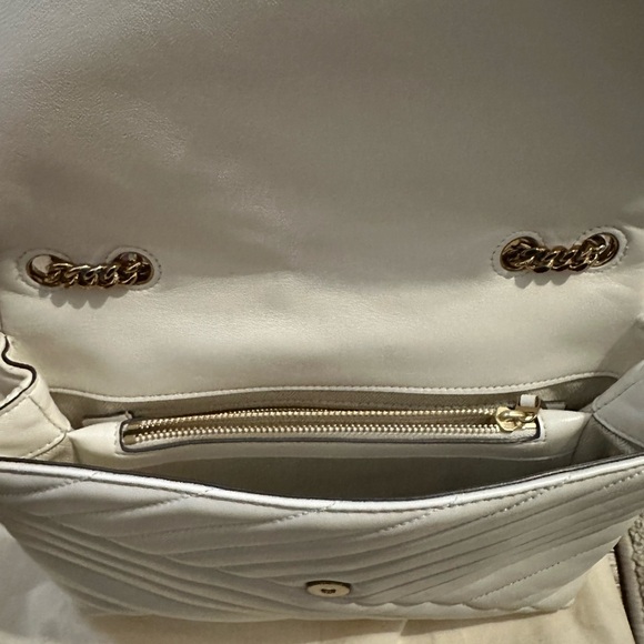 Tory Burch Convertible Chevron Shoulder Bag 🤍 - Picture 3 of 7